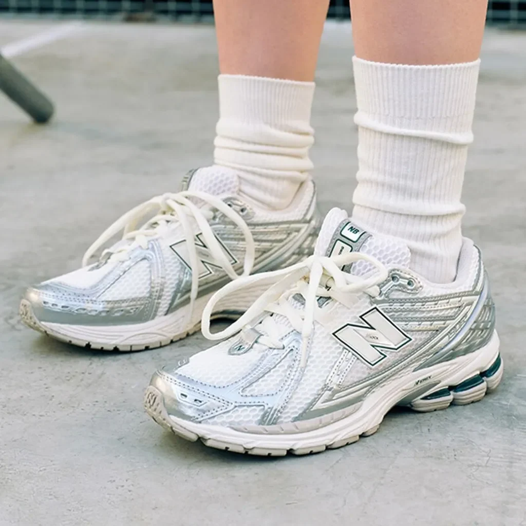 New Balance 1906R Silver Metallic Cream - Image 2