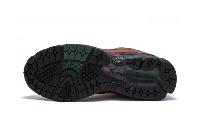 New Balance 2002R Hiking Brown - Image 3