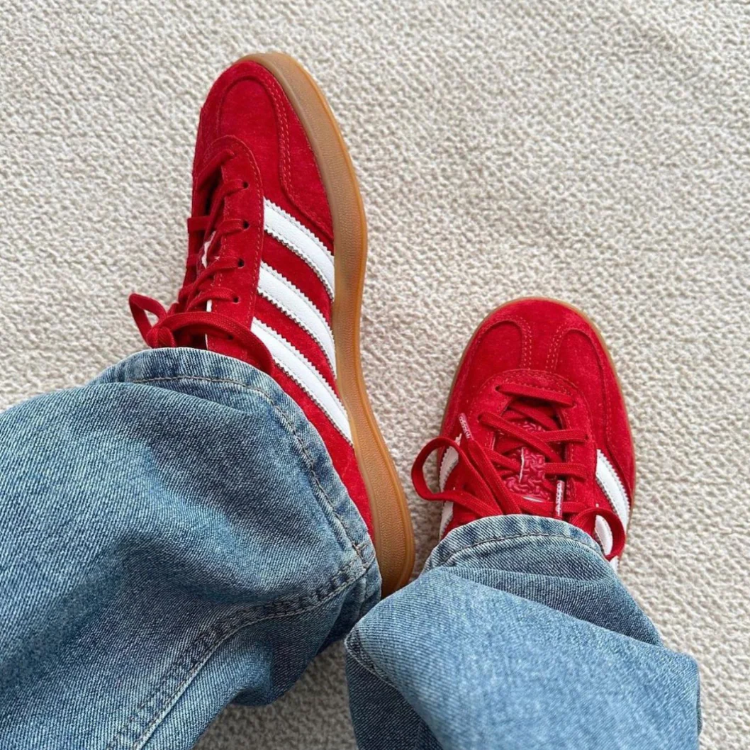 Adidas Gazelle Scarlet Cloud White - Image 3