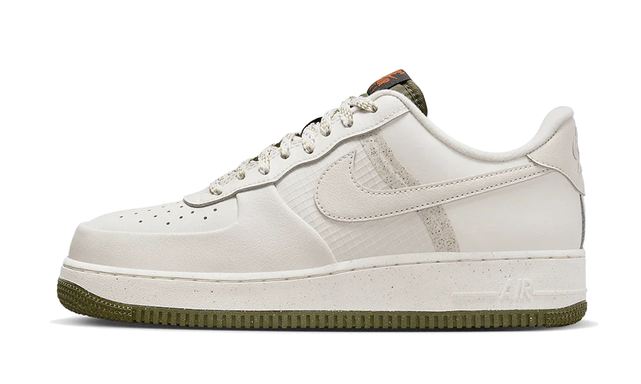 Nike Air Force 1 '07 LV8 Winterized Phantom