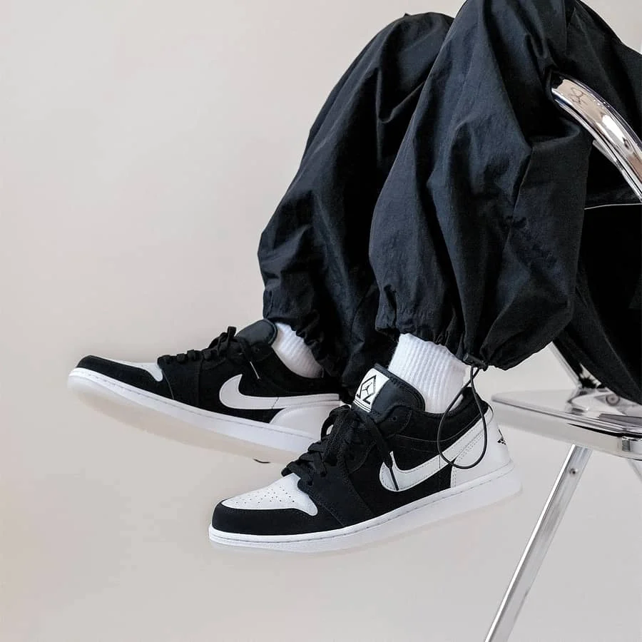 Air Jordan 1 Low Black White Diamond - Image 3