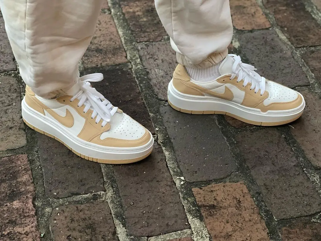 Air Jordan 1 Low Elevate Onyx - Image 4