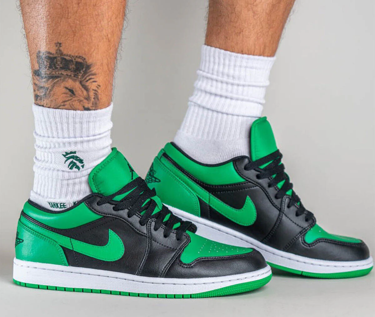 Air Jordan 1 Low Lucky Green - Image 4