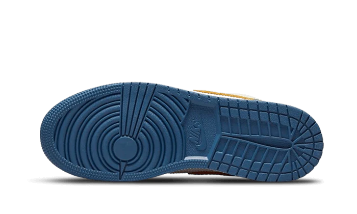 Air Jordan 1 Low SE Multi-Texture - Image 3