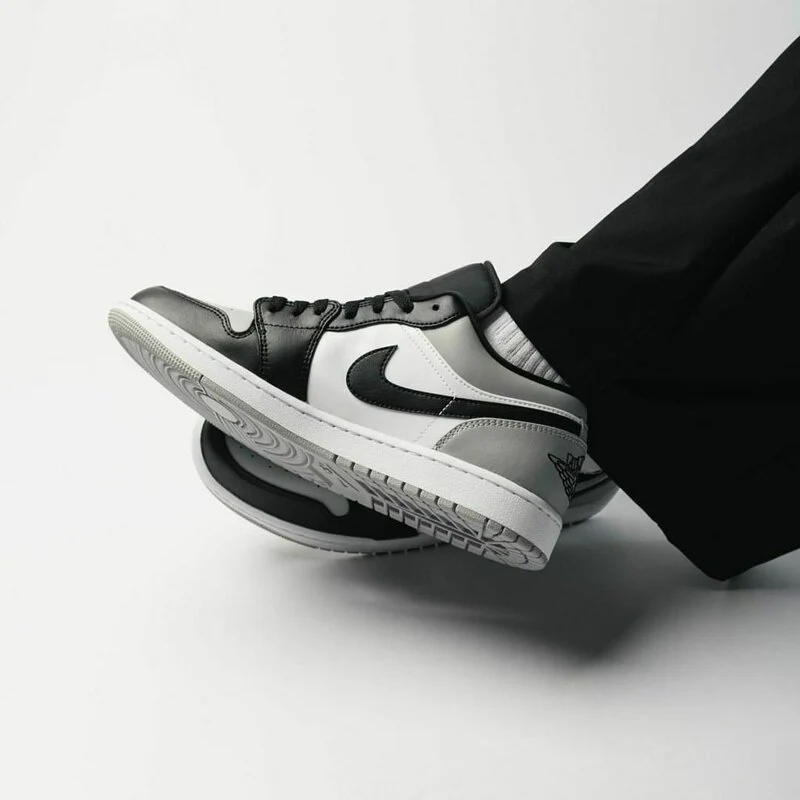 Air Jordan 1 Low Shadow Toe - Image 2