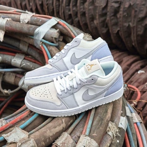 Air Jordan 1 Low Sky Grey Paris - Image 3