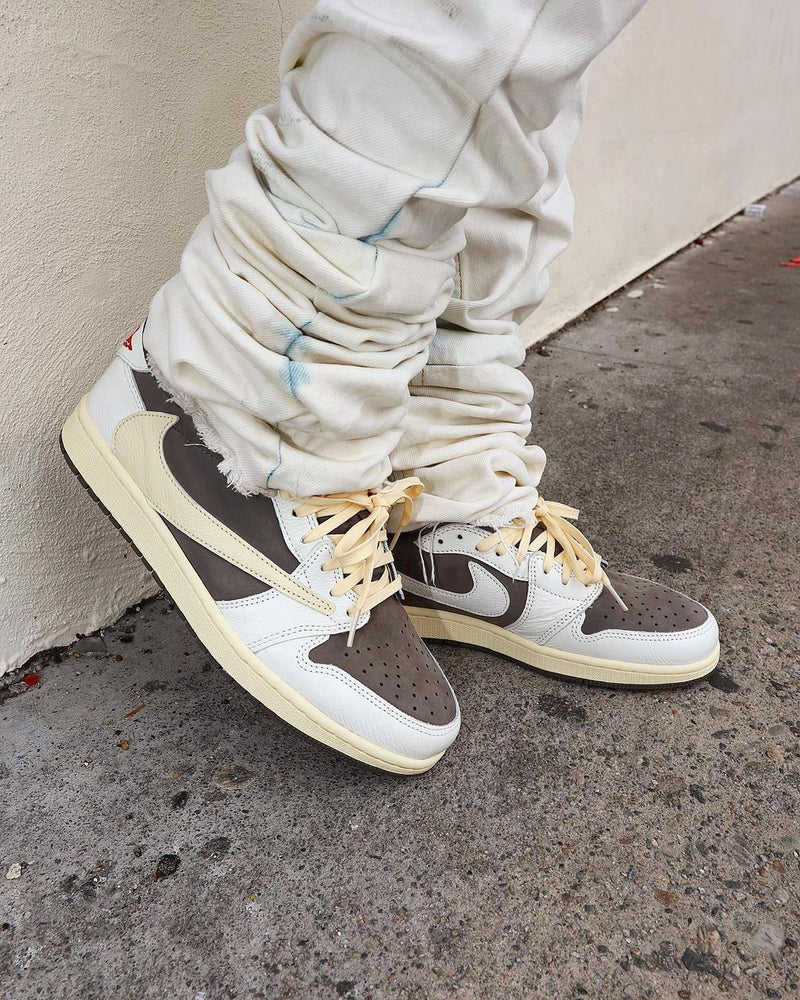 Air Jordan 1 Low Travis Scott Reverse Mocha - Image 2