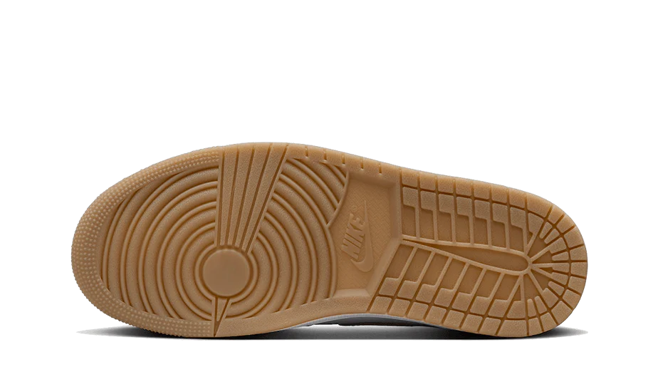 Air Jordan 1 Retro High OG Metallic Gold - Image 3