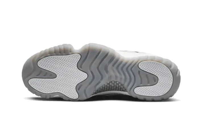 Air Jordan 11 Low IE Light Orewood Brown - Image 3