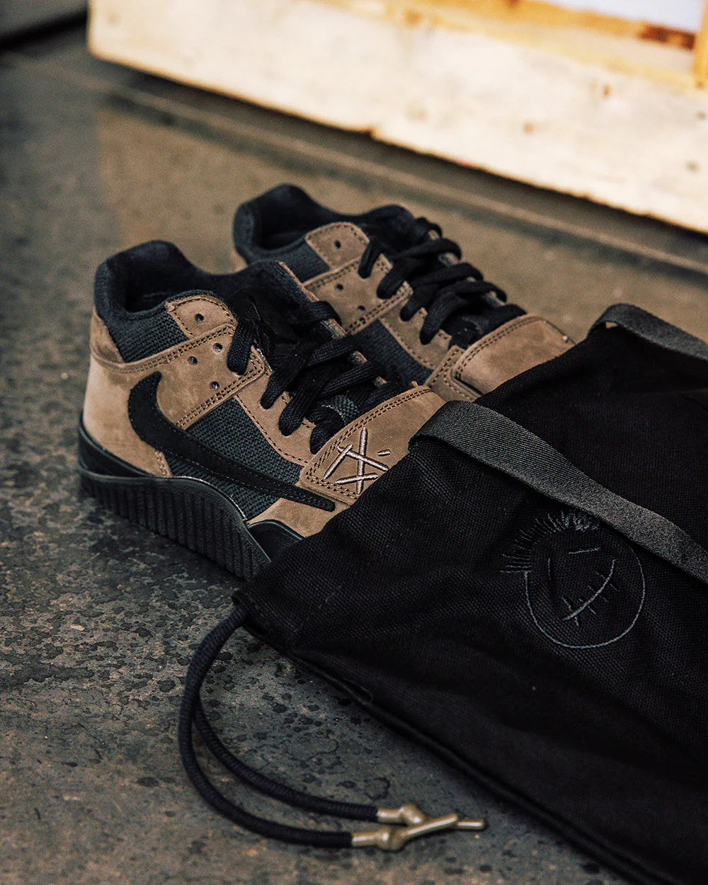 Air Jordan Jumpman Jack TR Travis Scott Dark Mocha - Image 3
