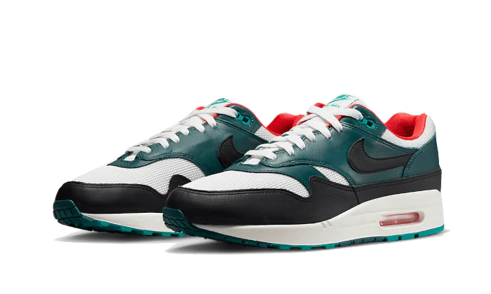 Nike Air Max 1 Liverpool Lebron James - Image 3