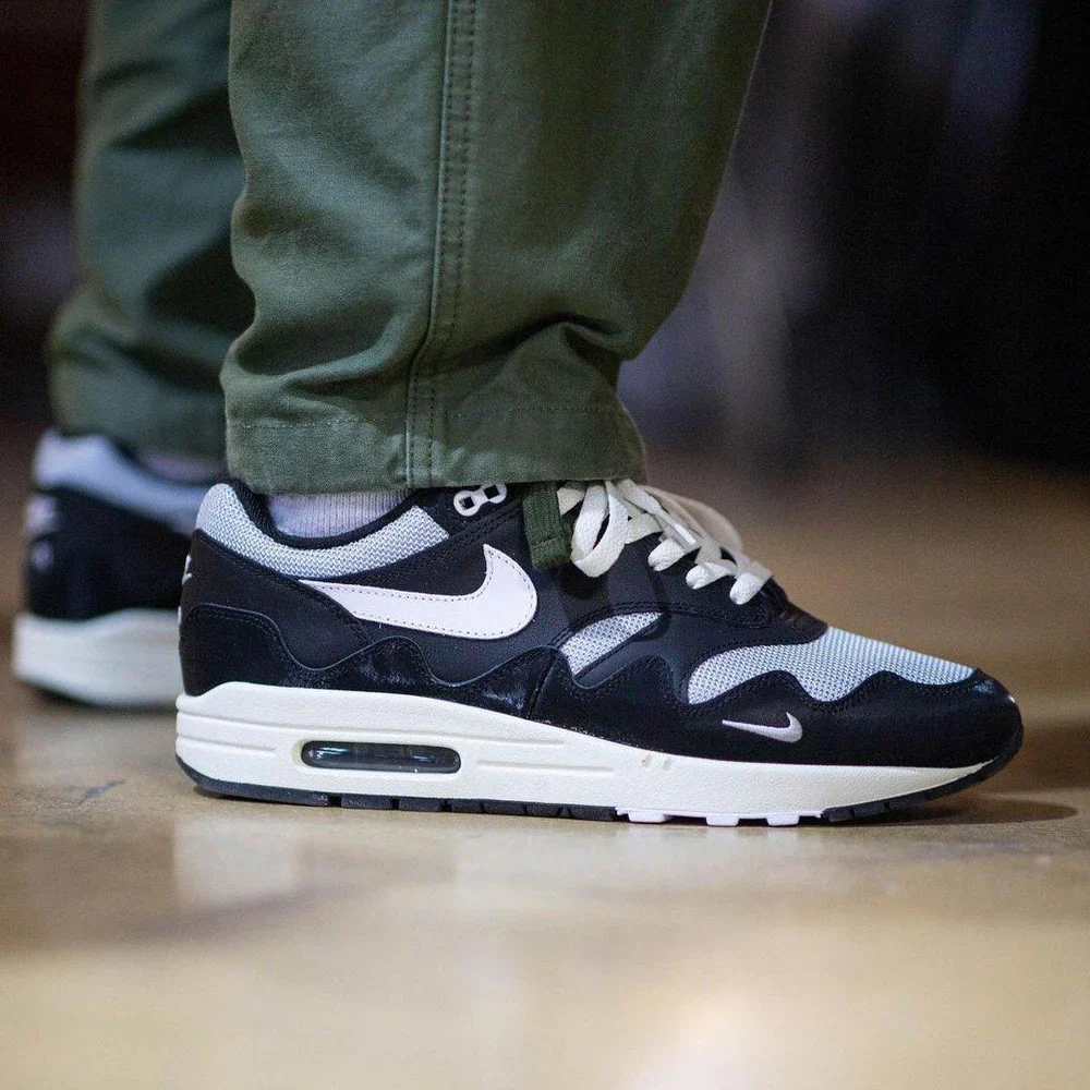 Nike Air Max 1 Patta Black Grey (Special Box + Bracelet) - Image 2
