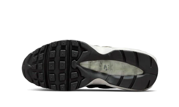 Nike Air Max 95 Earth Day - Image 3