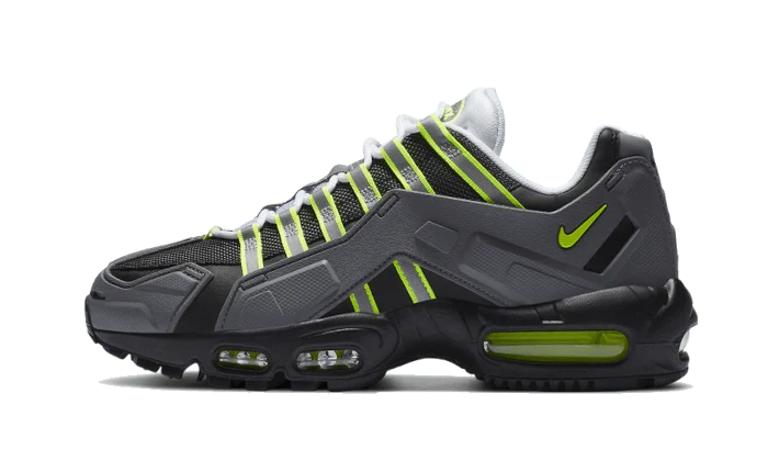 Nike Air Max 95 NDSTRKT Neon