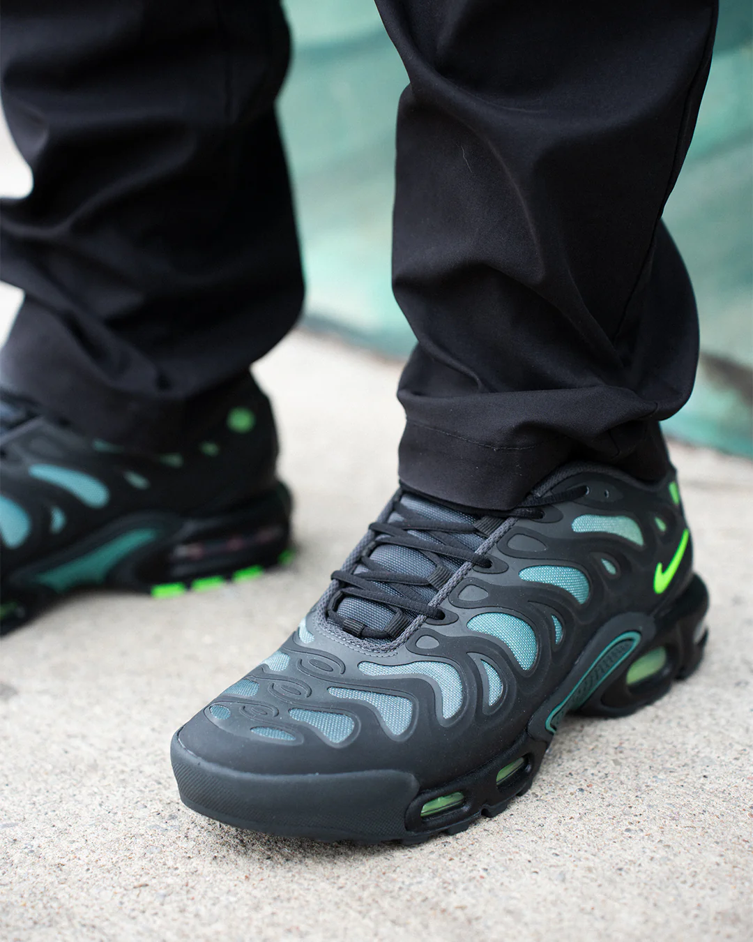 Nike Air Max Plus Drift Black Volt - Image 2