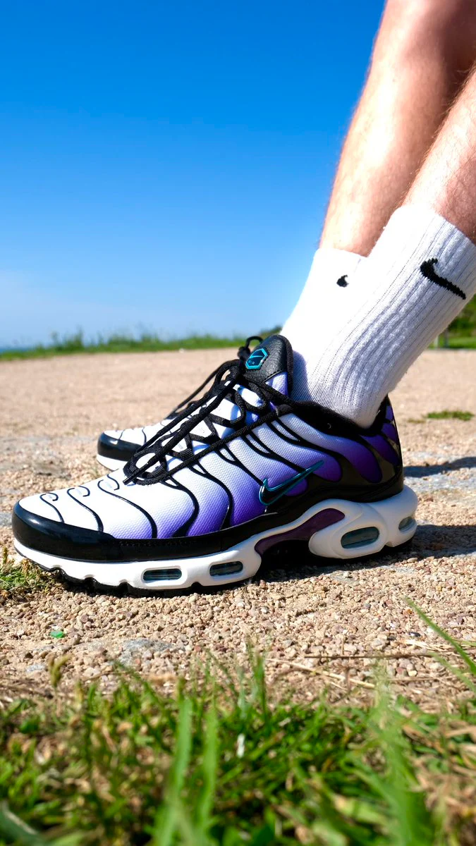 Nike Air Max Plus Reverse Grape - Image 2