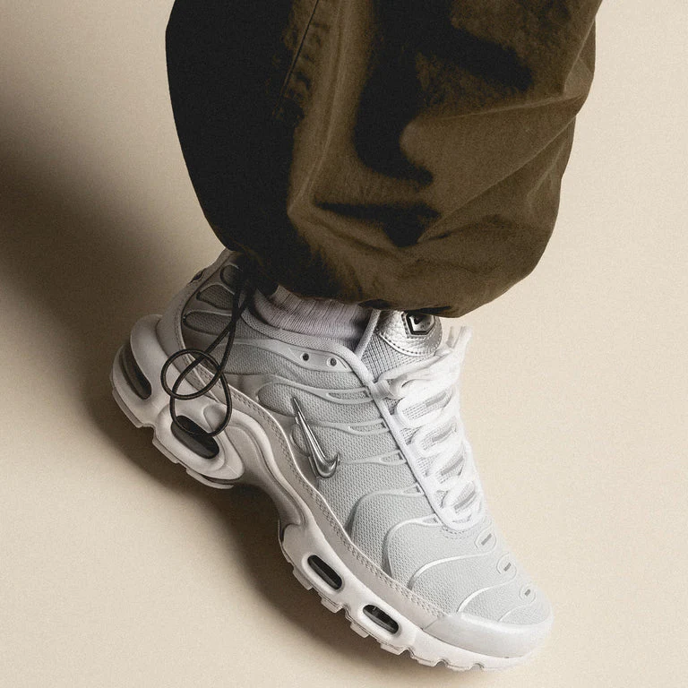Nike Air Max Plus White Metallic Silver - Image 2