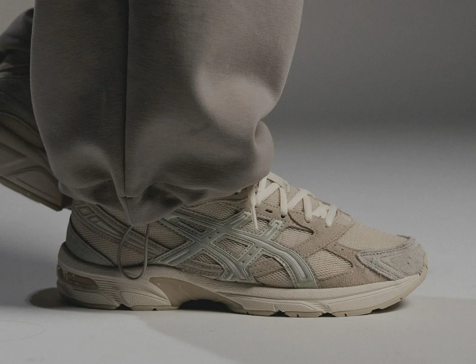 ASICS Gel-1130 Vanilla White Sage - Image 2