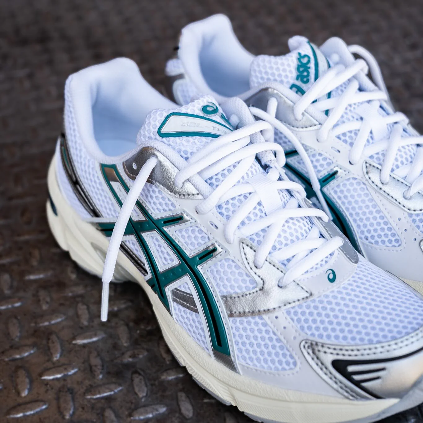 ASICS Gel-1130 White Rainy Lake - Image 4