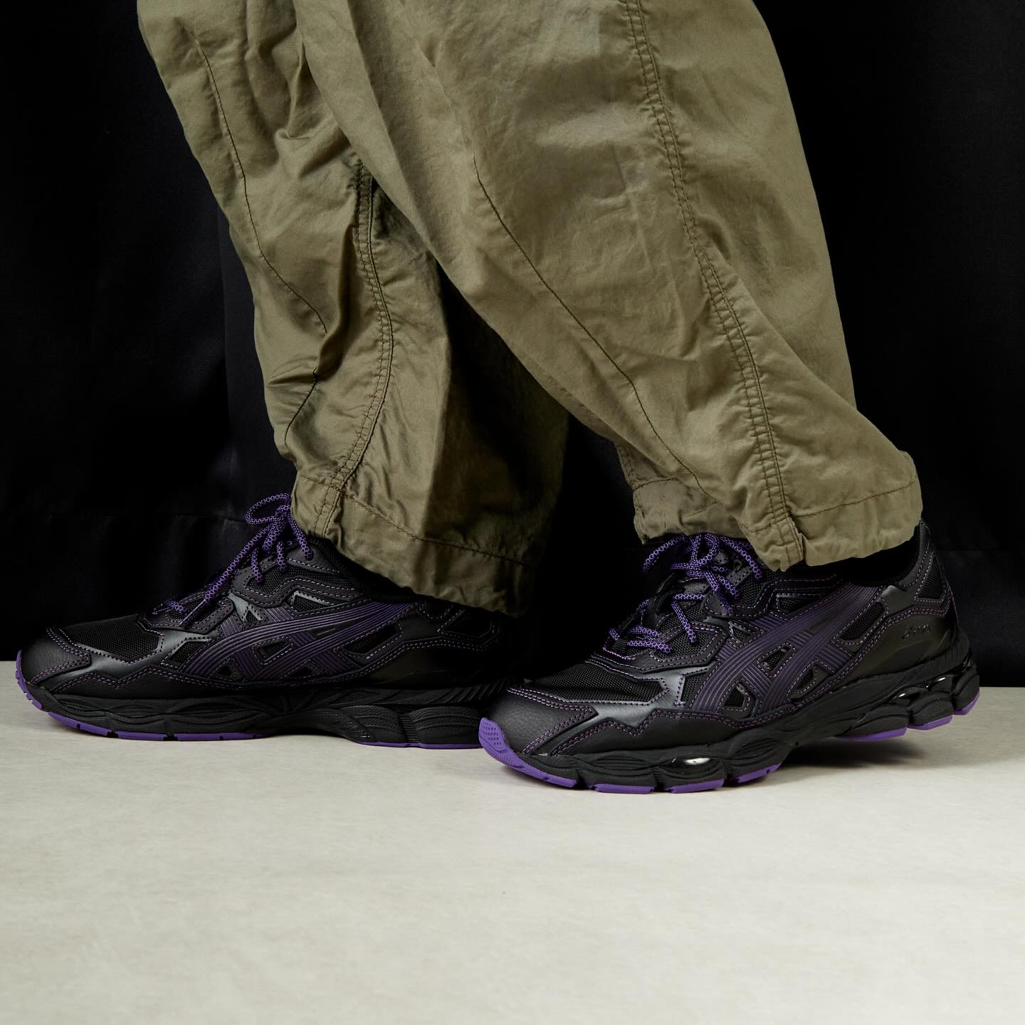 ASICS Gel-NYC Needles Black Purple - Image 2