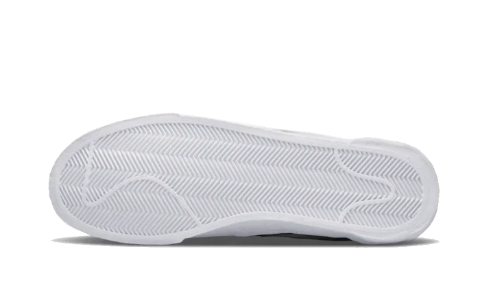 Nike Blazer Low Sacai White Patent - Image 3
