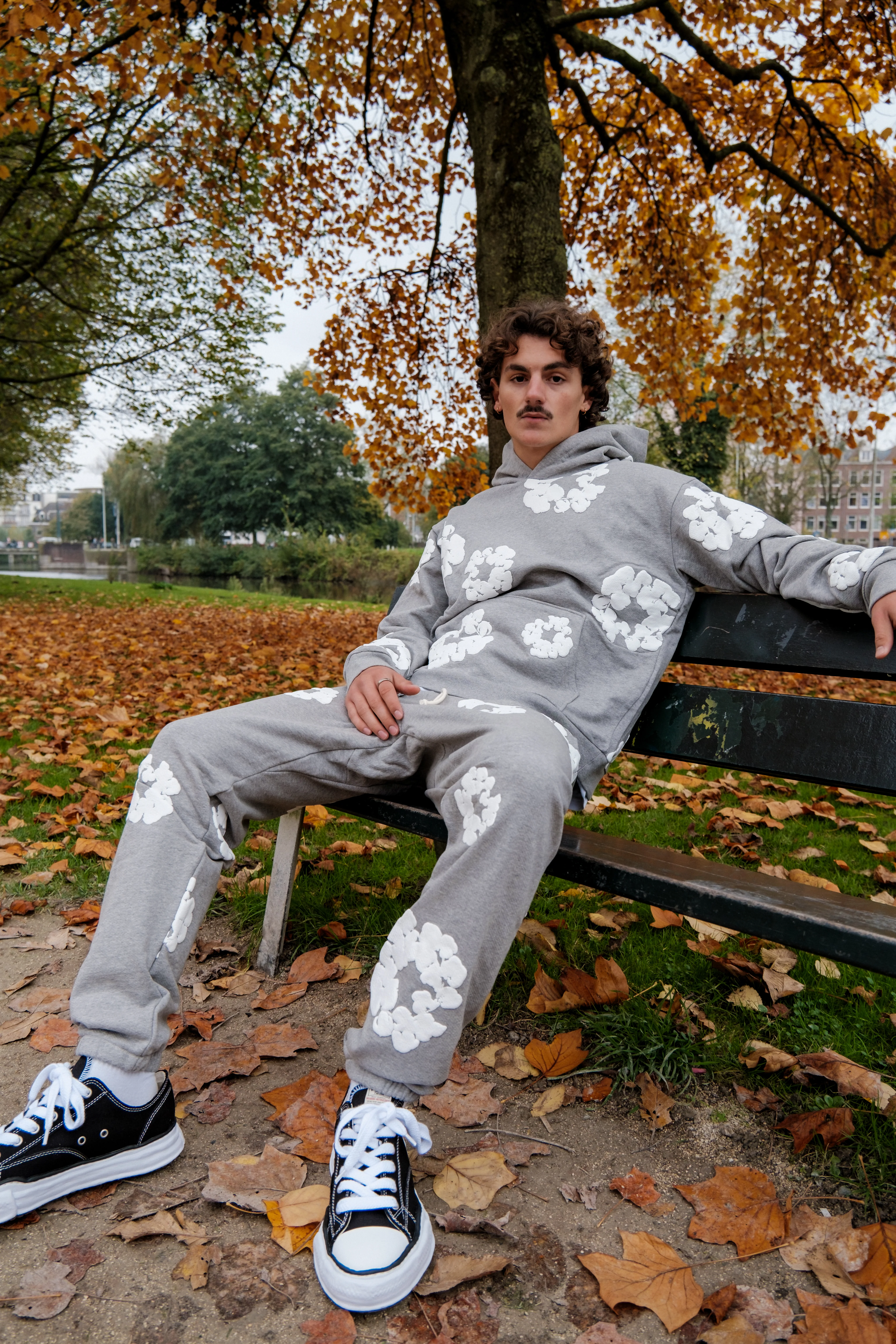 Denim Tears The Cotton Wreath Sweatpants Grey - Image 2