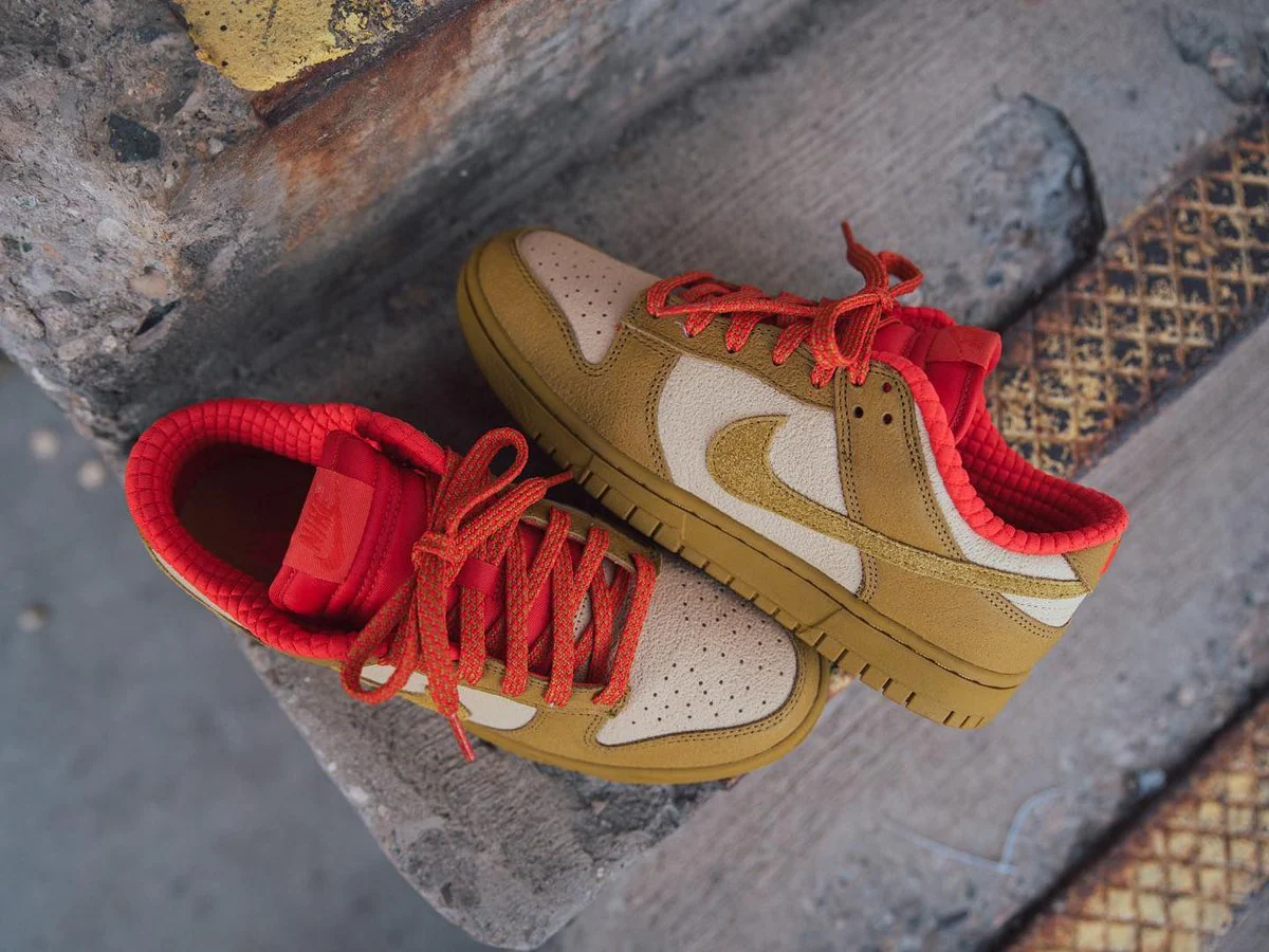 Nike Dunk Low Bronzine Sesame Picante Red - Image 2