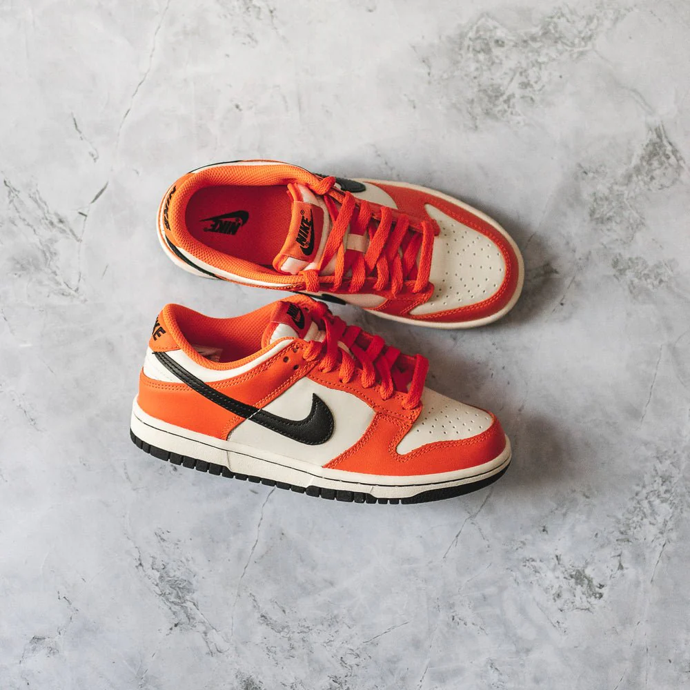 Nike Dunk Low Halloween (2022) - Image 2