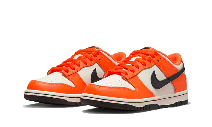 Nike Dunk Low Halloween (2022) - Image 3