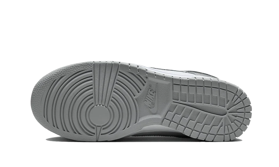 Nike Dunk Low Metallic Silver - Image 3