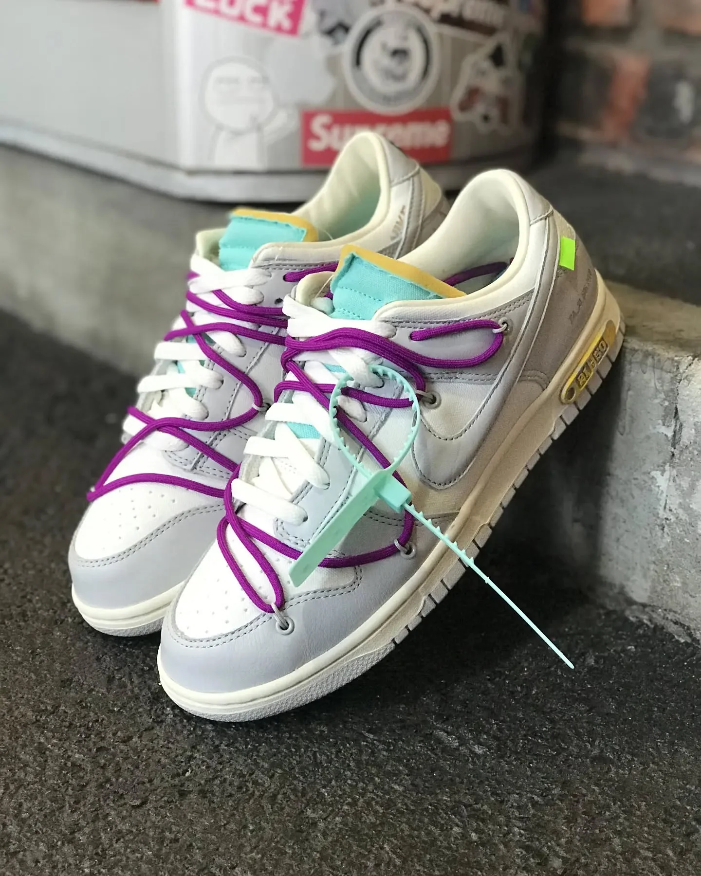 Nike Dunk Low Off-White Lot 21 - Image 2