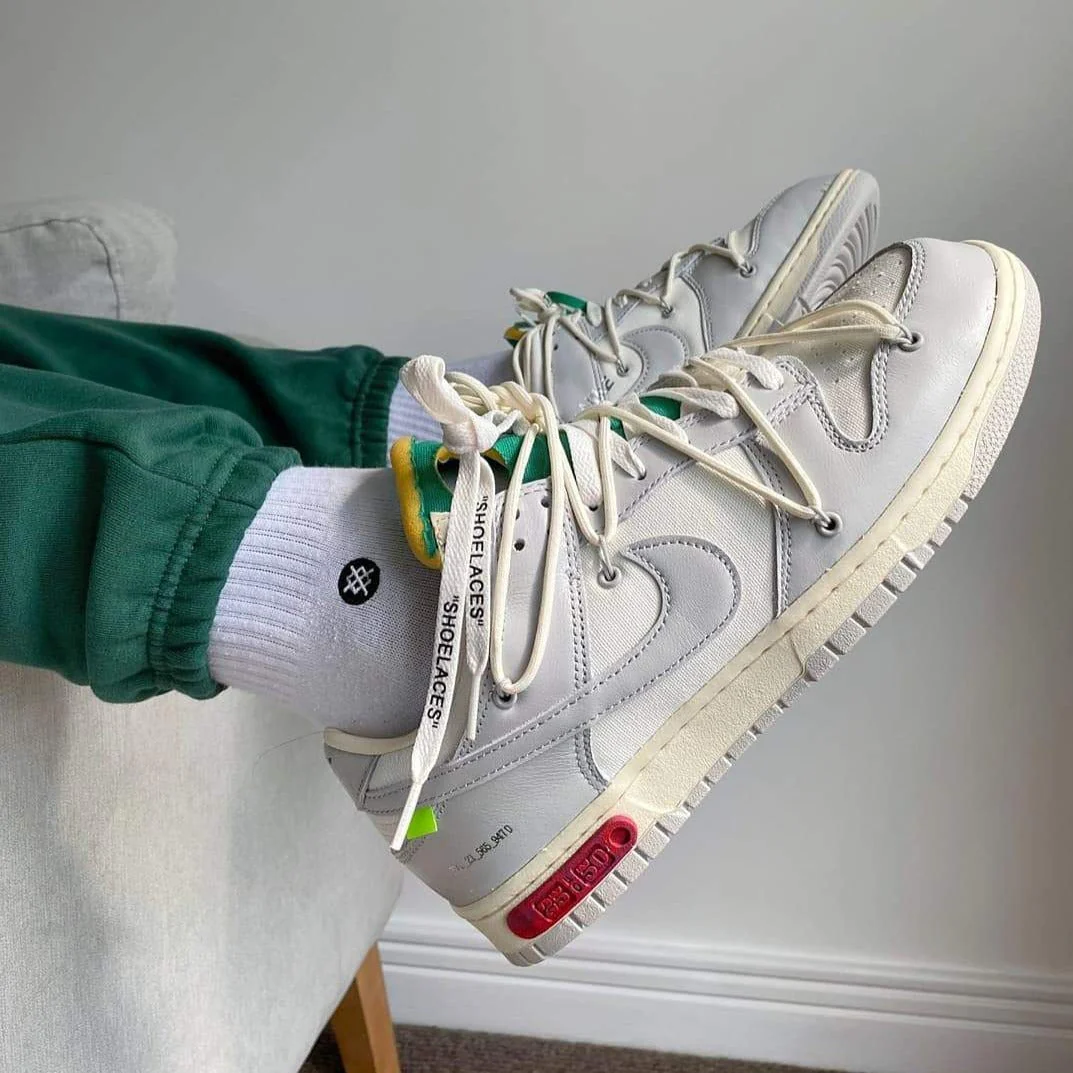 Nike Dunk Low Off-White Lot 25 - Image 3