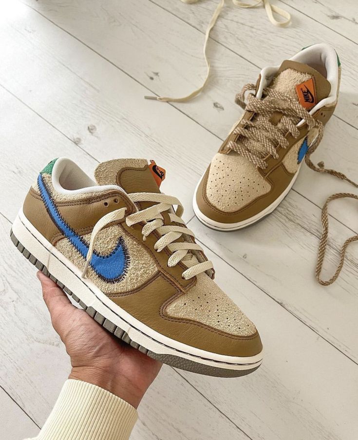 Nike Dunk Low size? Dark Driftwood - Image 2