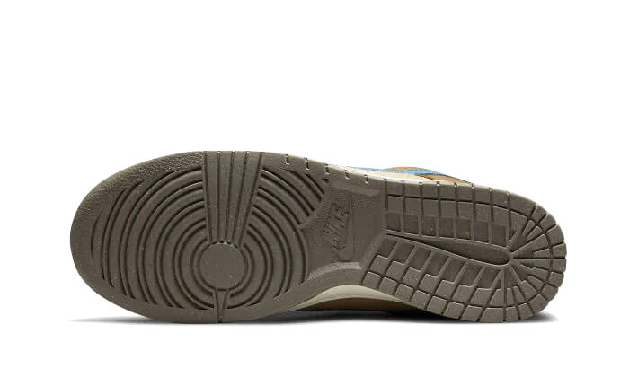 Nike Dunk Low size? Dark Driftwood - Image 5
