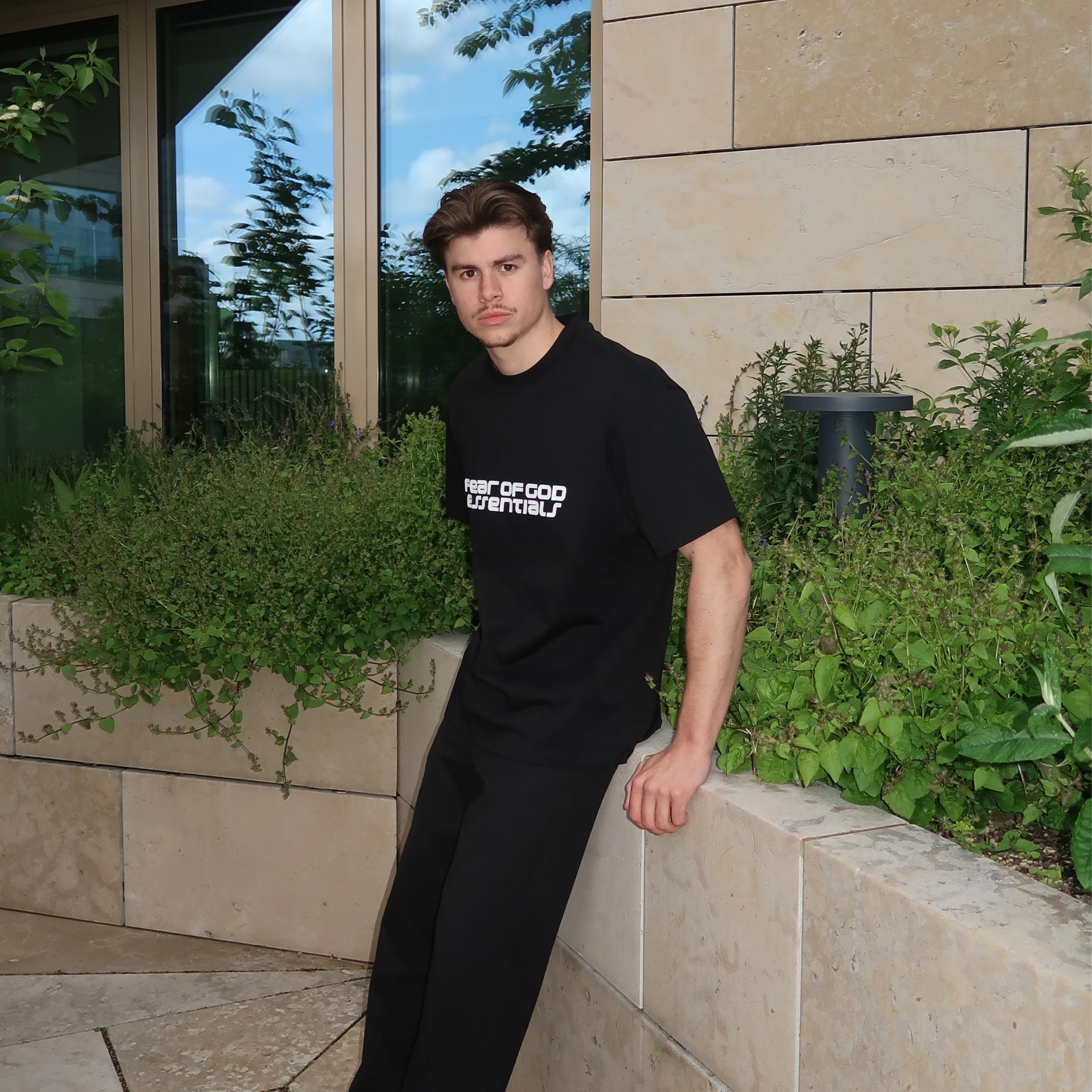 Fear of God Essentials 90s Vintage Black T-Shirt - Image 3