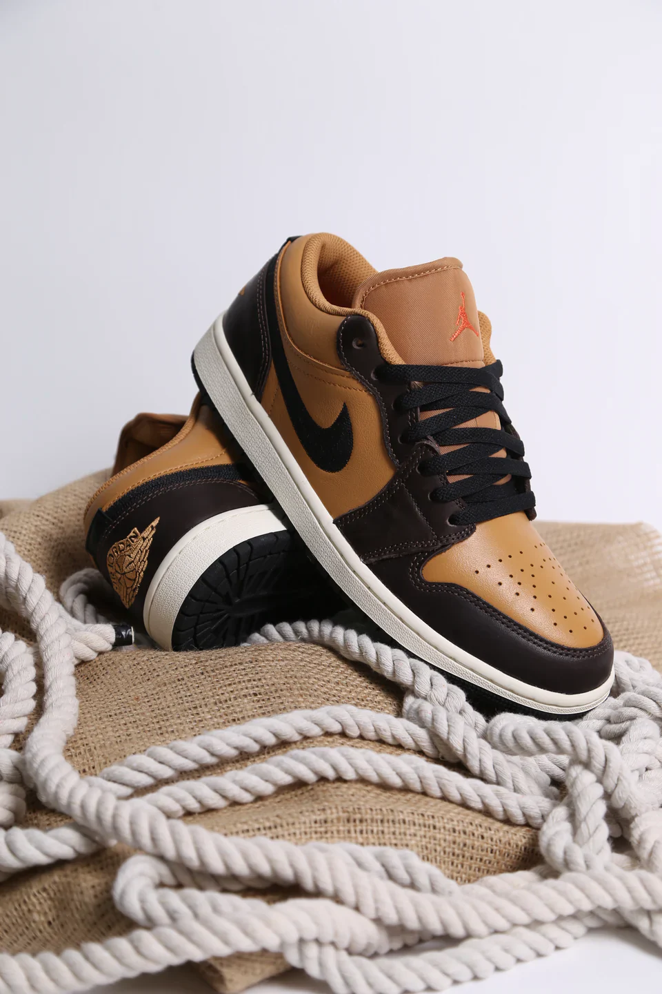 Jordan 1 Low SE Flax Baroque Brown - Image 2