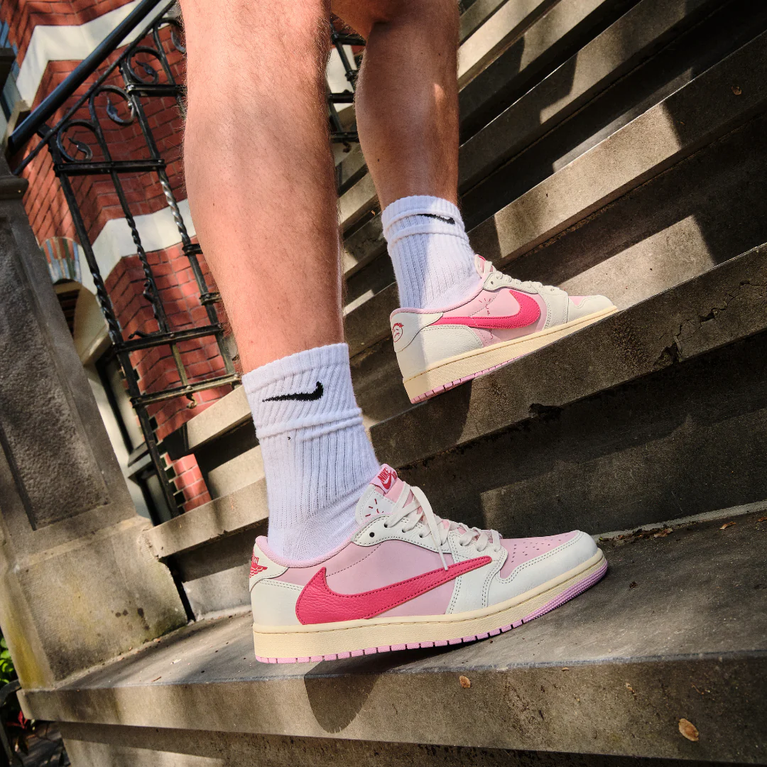 Nike Air Jordan 1 Retro Low OG SP Travis Scott Sail Tropical Pink - Image 2
