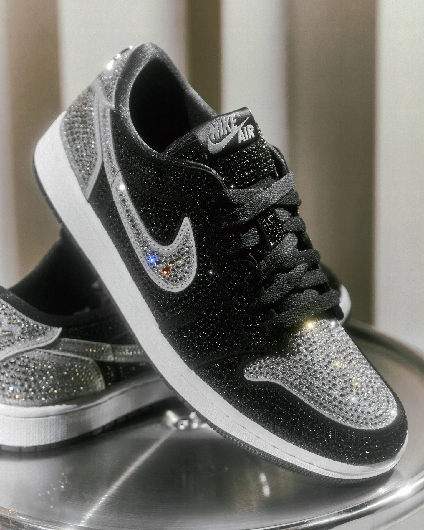 Jordan 1 Retro Low OG Swarovski Stealth - Image 2