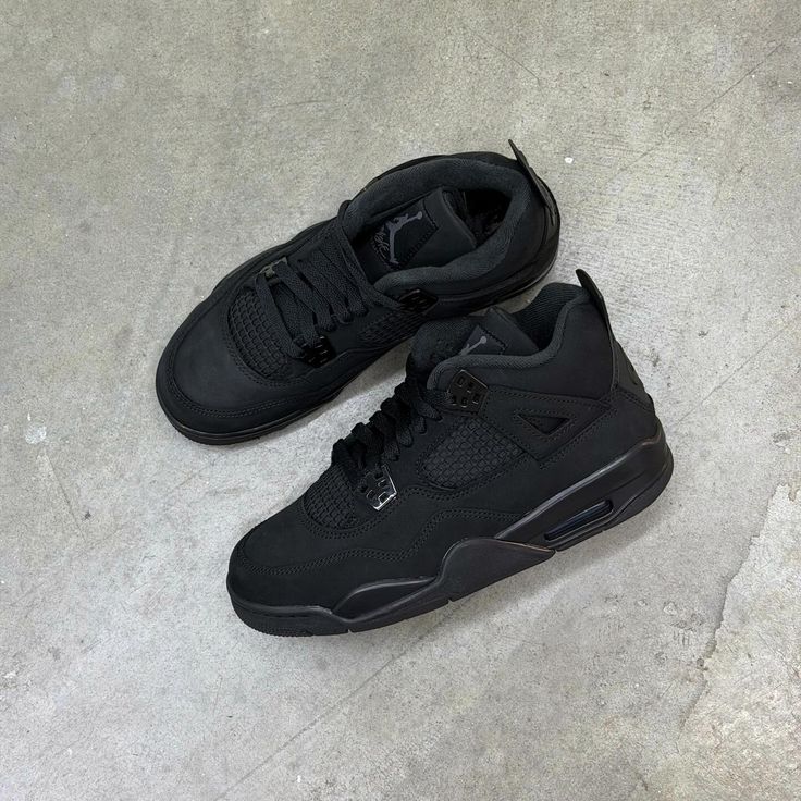 Jordan 4 Retro Black Cat (2025) (GS) - Image 3