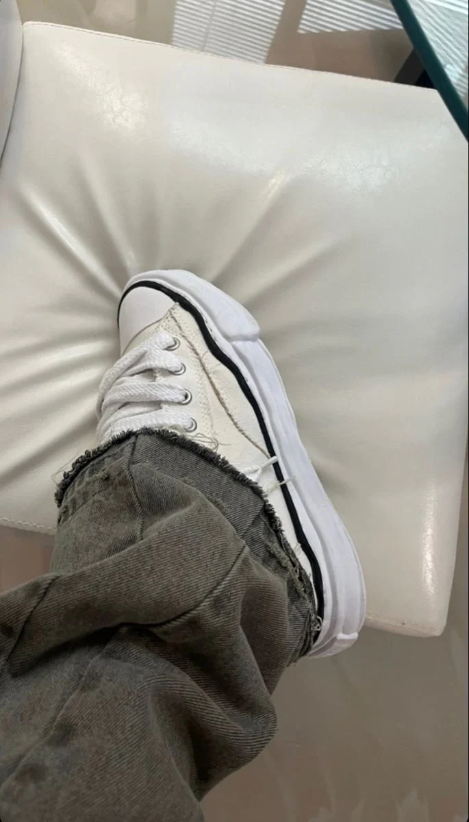 Maison Mihara Yasuhiro Peterson OG Sole Canvas Low White - Image 9