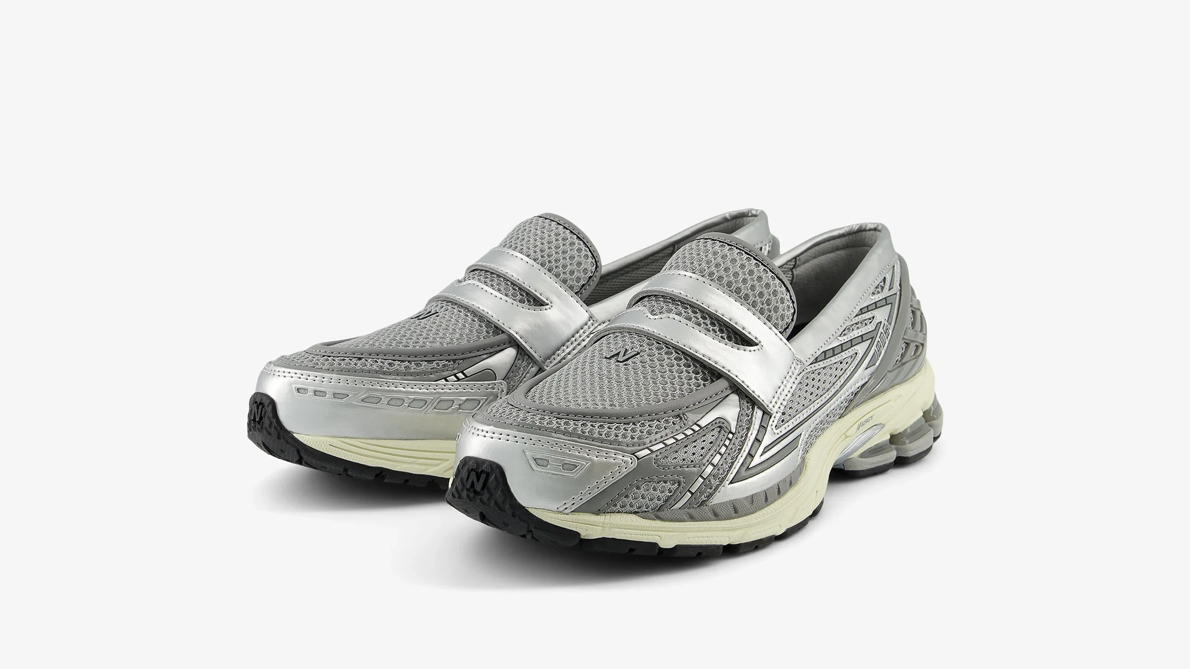 New Balance 1906L Metallic Silver - Image 3
