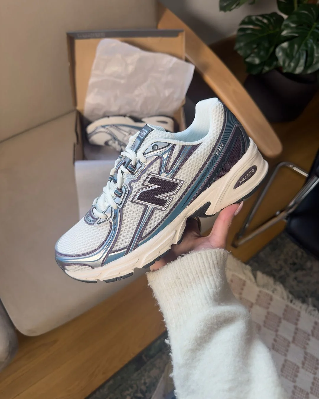 New Balance 740v2 Sea Salt Plum - Image 2