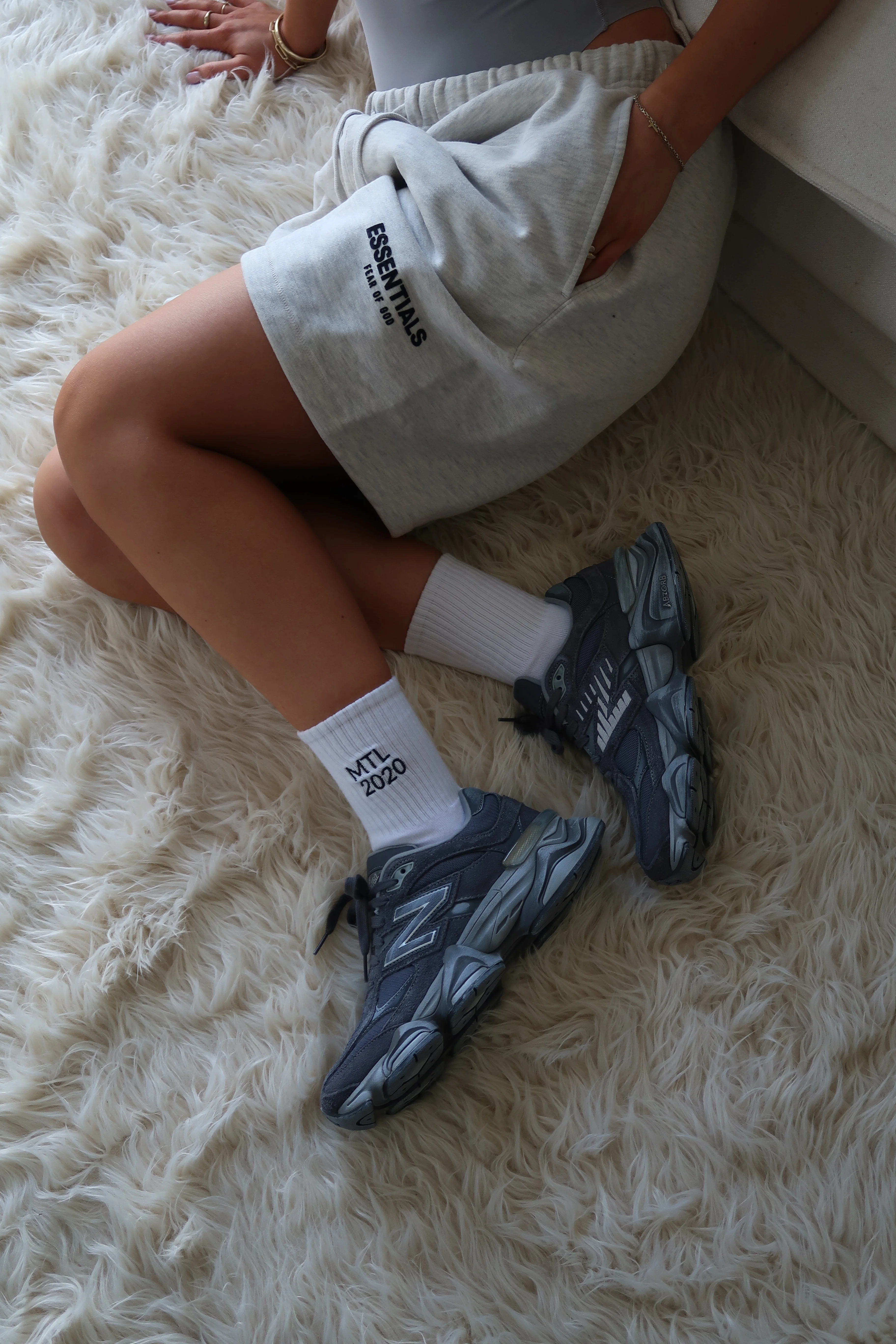 New Balance 9060 Magnet - Image 2