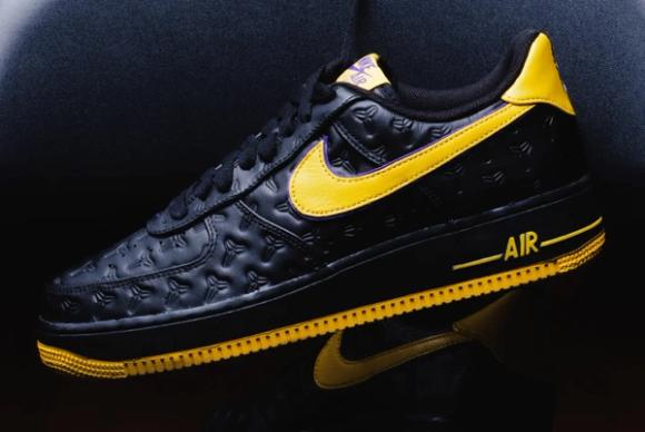 Nike Air Force 1 Low Kobe Bryant Lakers Away (Numbered Edition of 8000) - Image 2