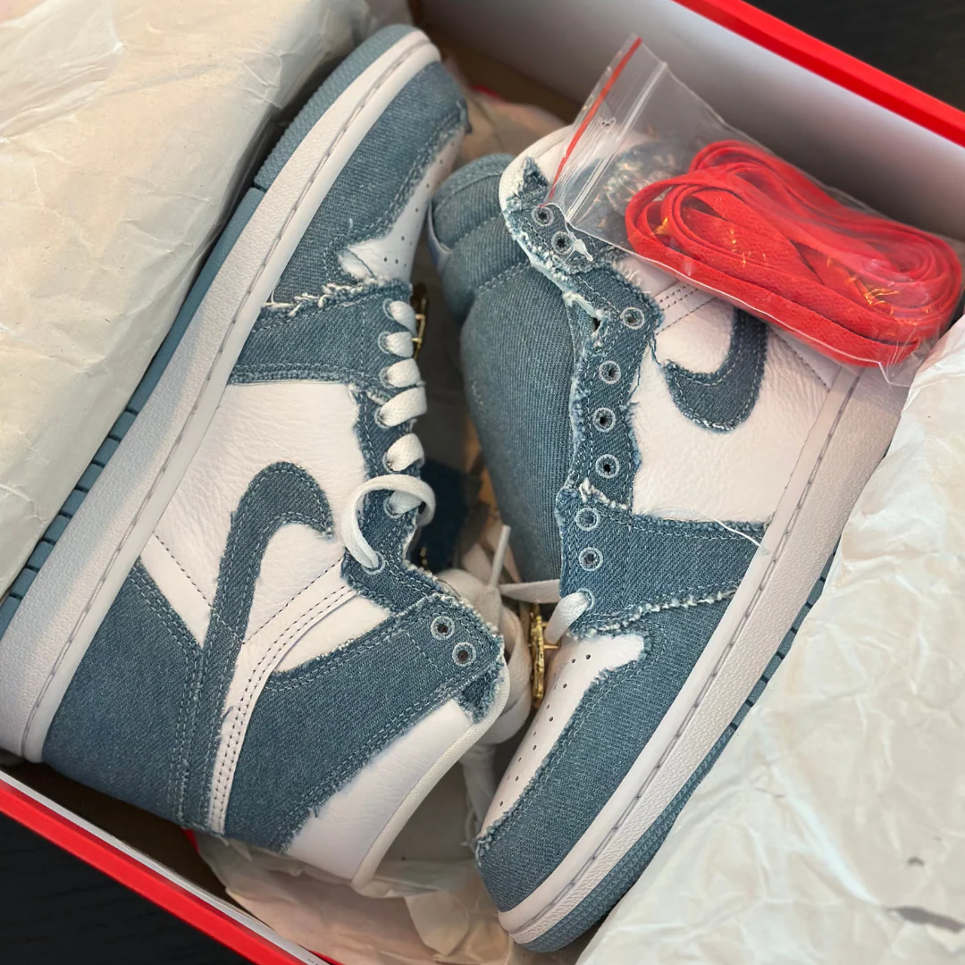 Nike Air Jordan 1 High OG Denim - Image 3