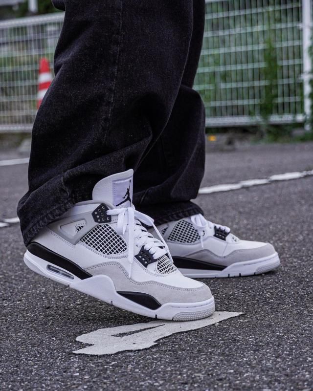Nike Air Jordan 4 Retro Military Black - Image 8