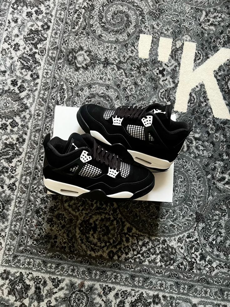 Nike Air Jordan 4 White Thunder - Image 2