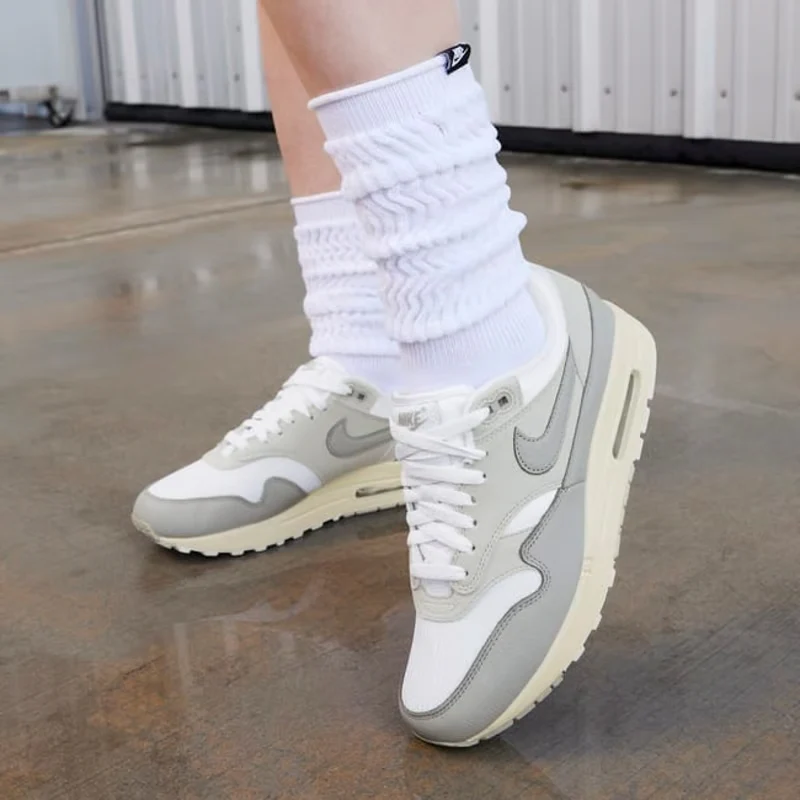 Nike Air Max 1 '87 LX Light Smoke Grey - Image 2
