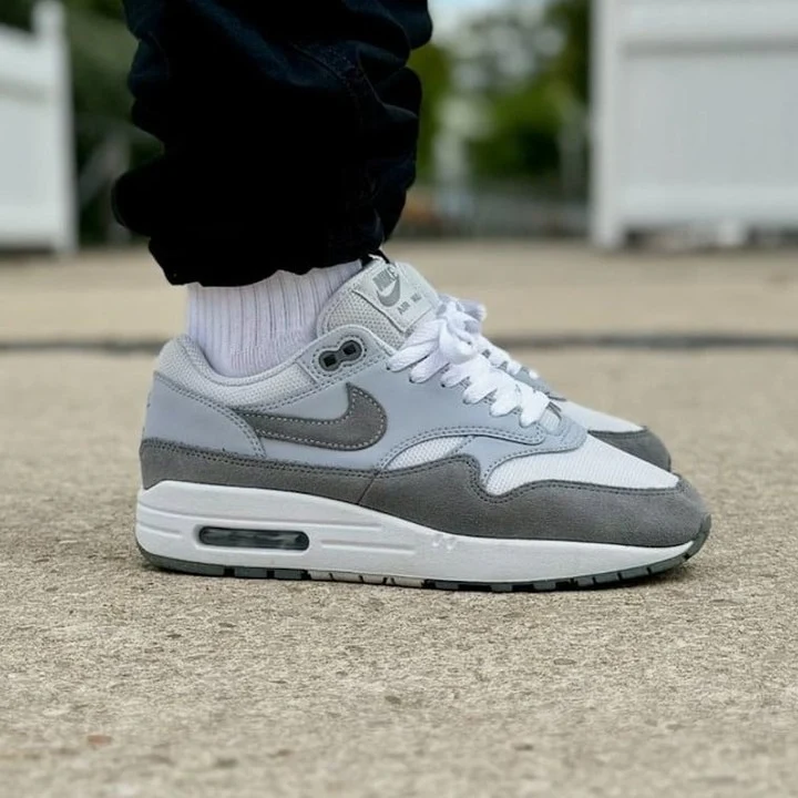 Nike Air Max 1 '87 Photon Dust Wolf Grey - Image 3