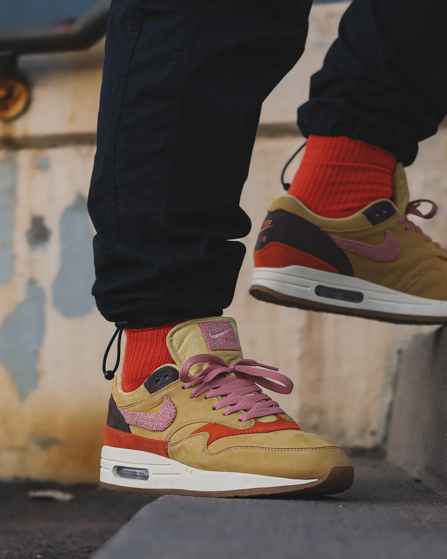 Nike Air Max 1 Crepe Wheat Gold Rust Pink - Image 2